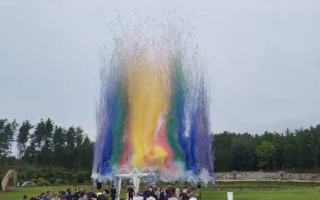 Feu d'artifice de jour - le magicien de mon mariage